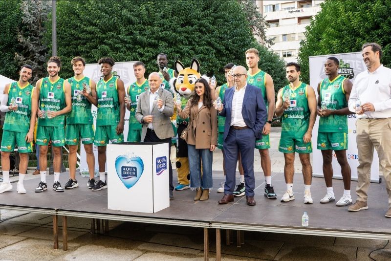  Aquadeus y Grupo Bueno Arenas, como patrocinadores principales,  han dicho estar comprometida con la práctica deportiva 